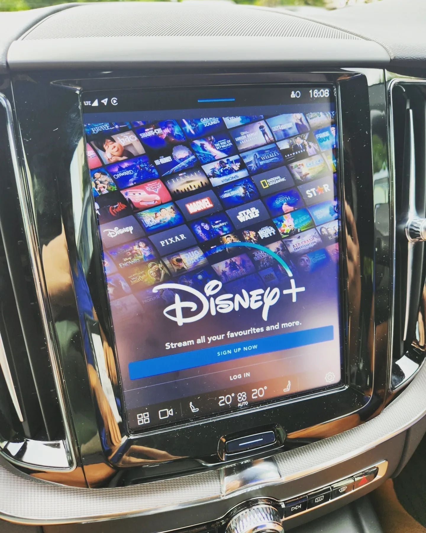 Youtube y Netflix AI-Box para Volvo